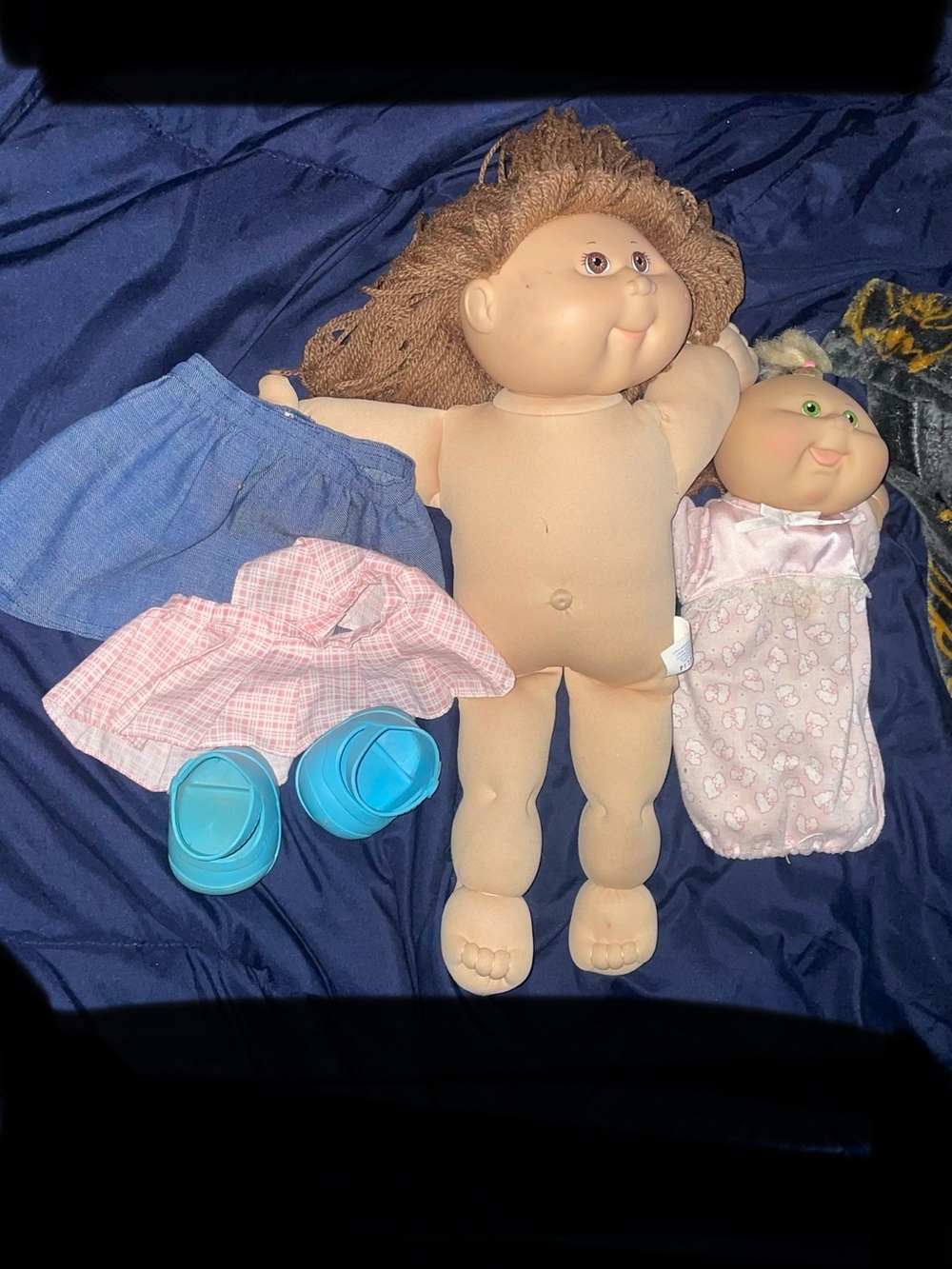 2 cabbage patch dolls